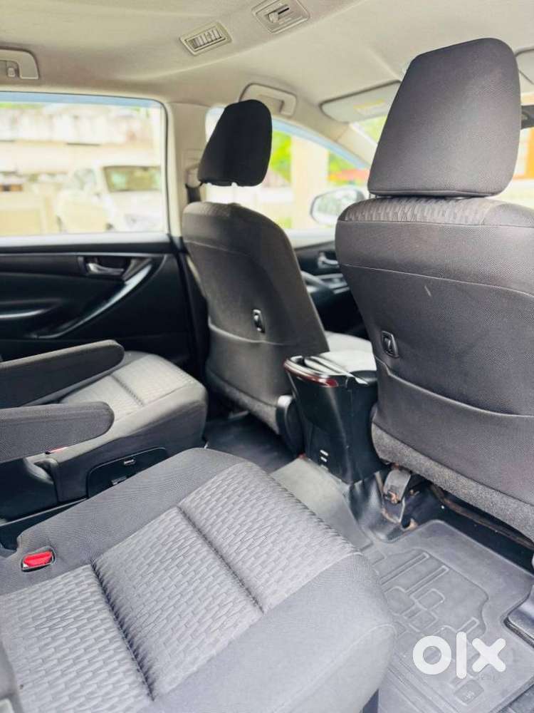 Toyota Innova Crysta