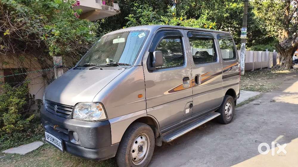 Maruti Suzuki Eeco Ac Cng And Petrol Well Maintained