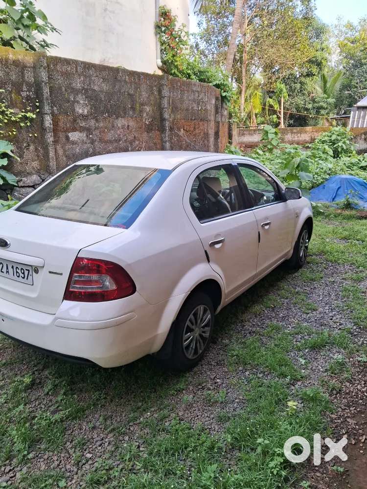 Well Maintained Powerfull Neat And Clean Vehicle
Good For Family Use