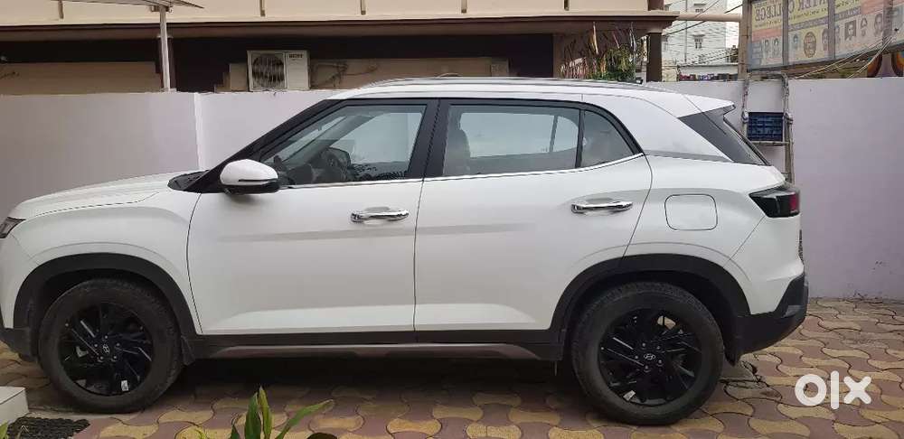 Hyundai Creta Facelift 2024 Petrol 22000 Km Driven Showroom Condition