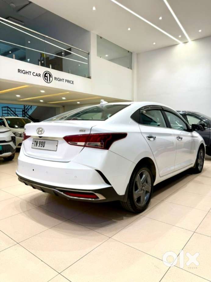 Hyundai Verna 1.5 Sx Petrol Mt, 2021, Petrol