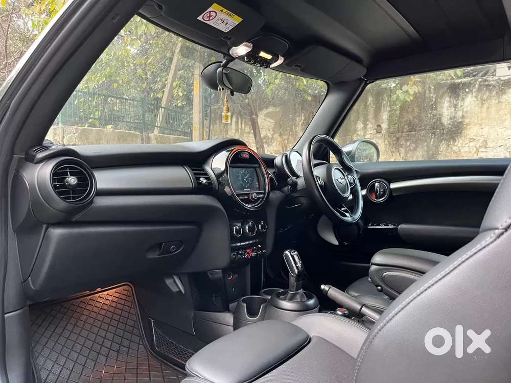 Mini Cooper Convertible, 2018, Petrol