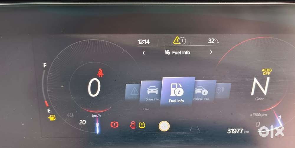 Mahindra Xuv700 2.2 Ax 7 Diesel Mt Str, 2025, Diesel