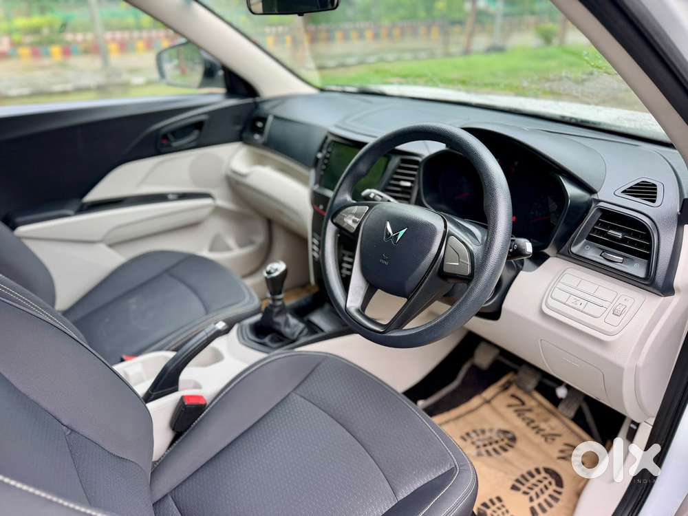 Mahindra Xuv300 W6, 2024, Petrol