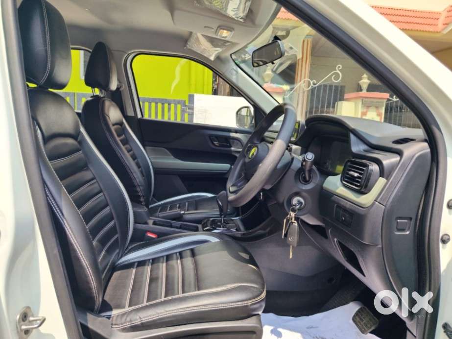 Tata Punch 1.2 Revotron Adventure Camo Rhythm Amt, 2025, Petrol