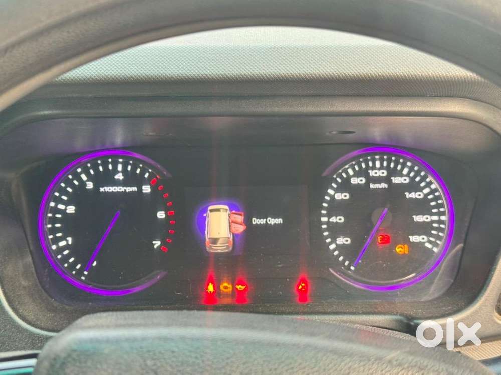 Mahindra Marazzo Diesel 2018
