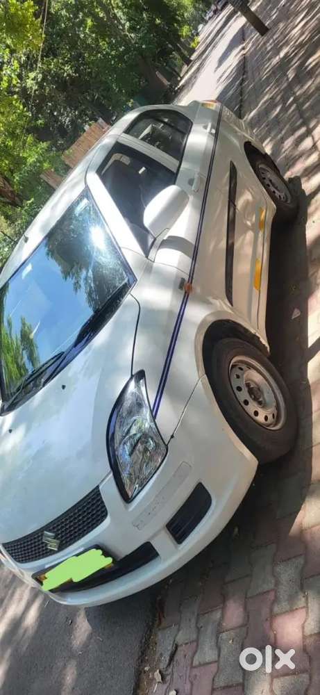 Maruti Suzuki Swift Dzire 2017 Diesel Well Maintained