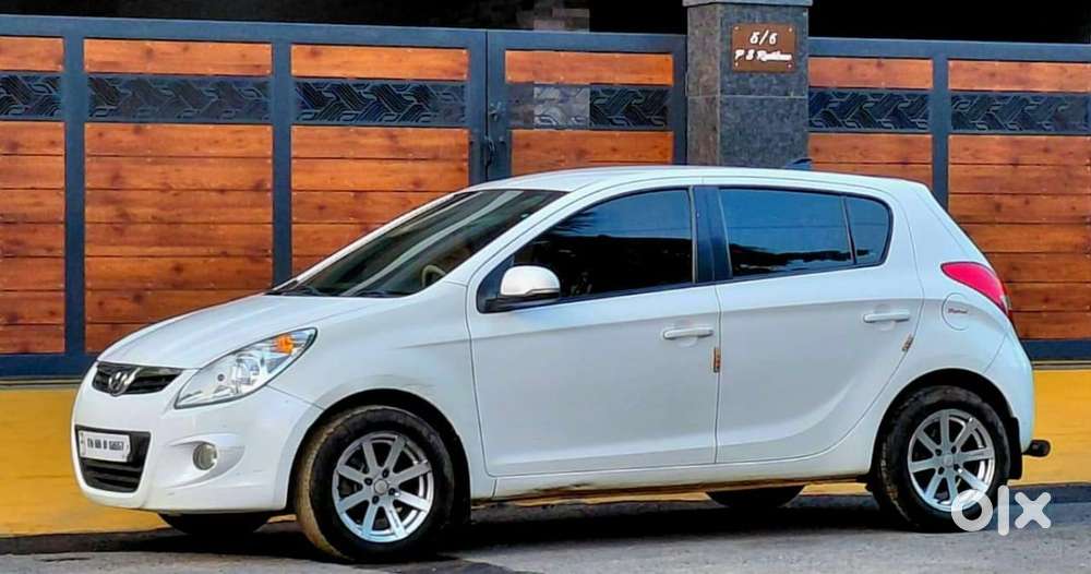 Hyundai I20 Petrol Automatic 2011