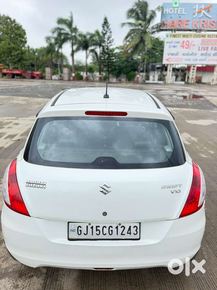Maruti Suzuki Swift Vxi Optional, 2017, Petrol