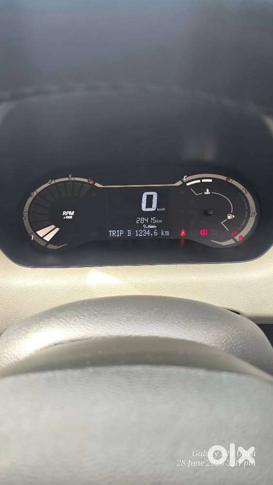 Nissan Magnite 1.0 Xv, 2022, Petrol