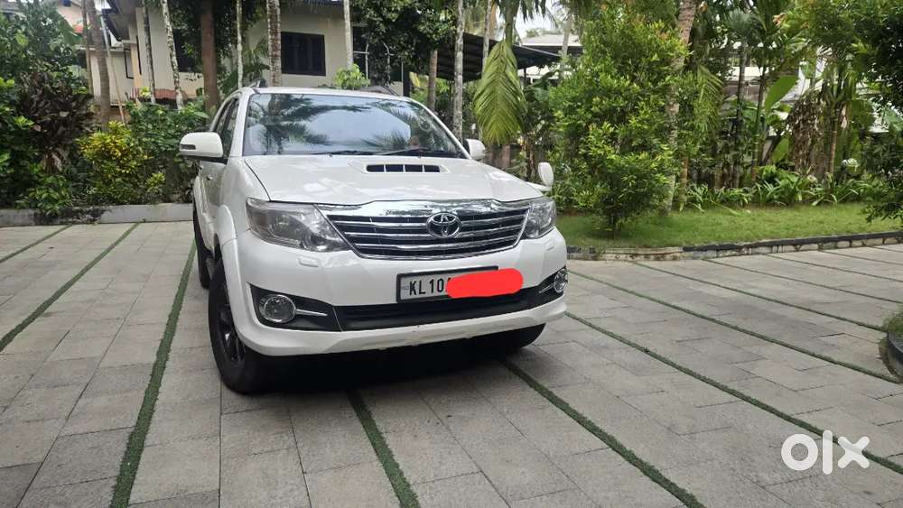 Toyota Fortuner 2010 Diesel 236000 Km Driven