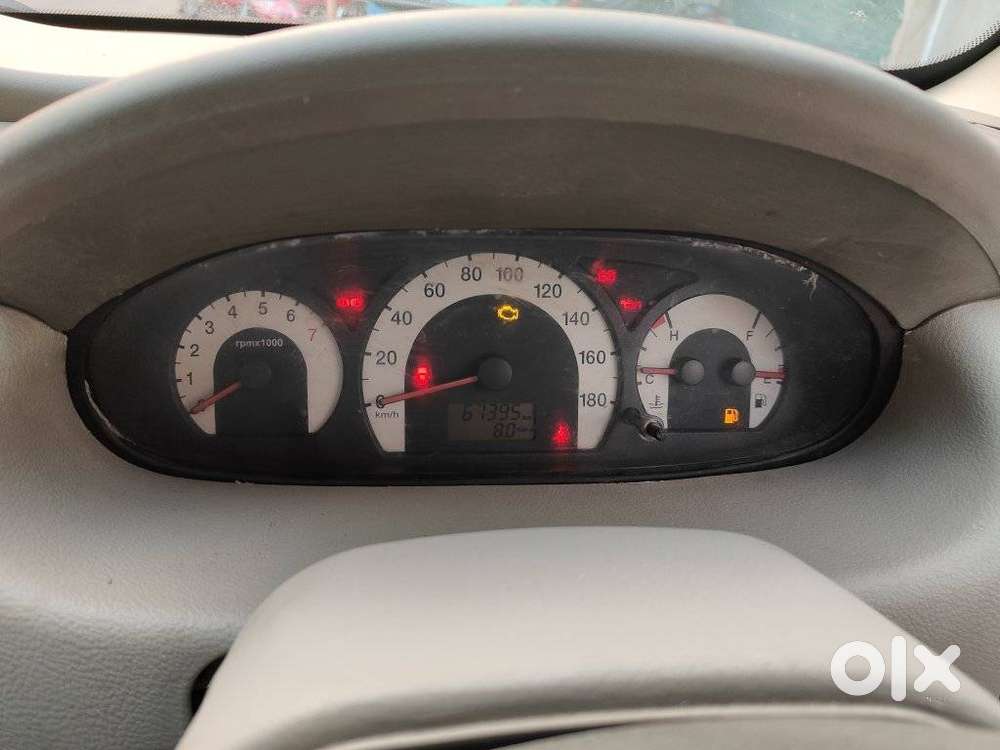 Mahindra Quanto C8, 2012, Diesel