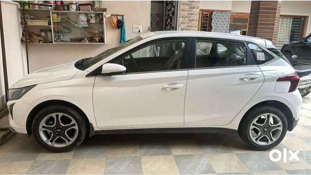 Hyundai I20 2025 Petrol 5700 Km Driven