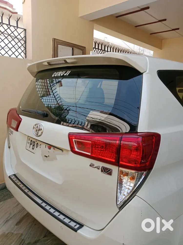 Toyota Innova Crysta 2019