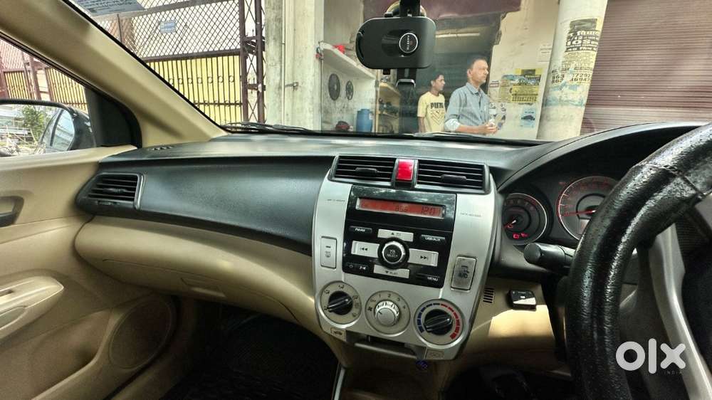 Honda City 2010 Cng & Hybrids Well Maintained