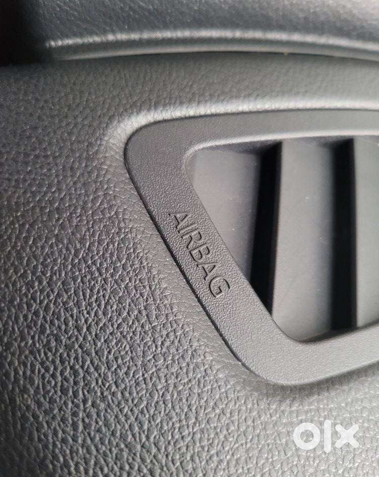 Mahindra Xuv700 2.2 Ax 7 Diesel At Luxury Pack Str Awd, 2022, Diesel