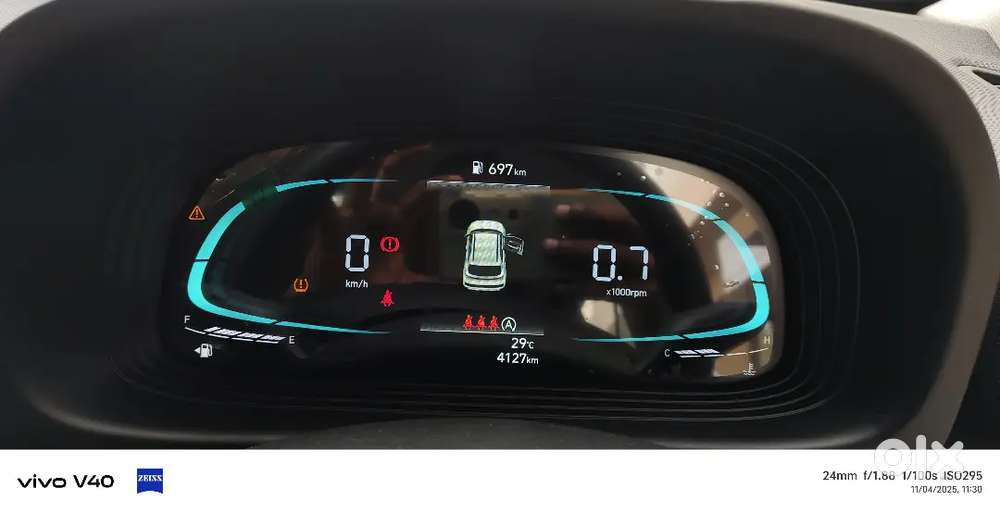 Hyundai Venue 2024(october) Diesel 5400 Km Drive