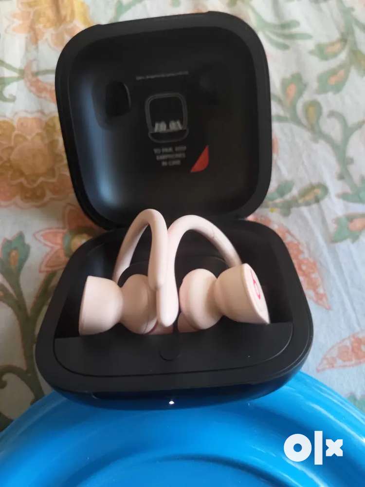 Powerbeats pro olx new arrivals