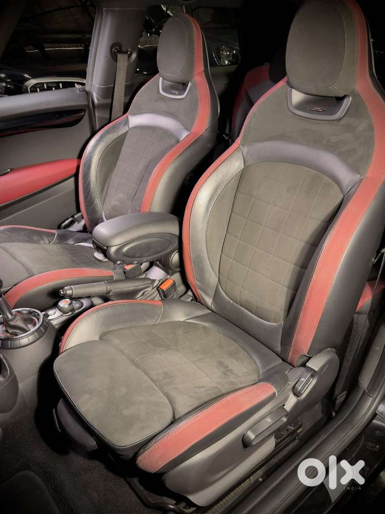 Mini Cooper 3 Door John Works, 2017, Petrol