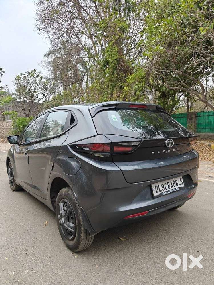Tata Altroz 1.2 Xe, 2023, Petrol