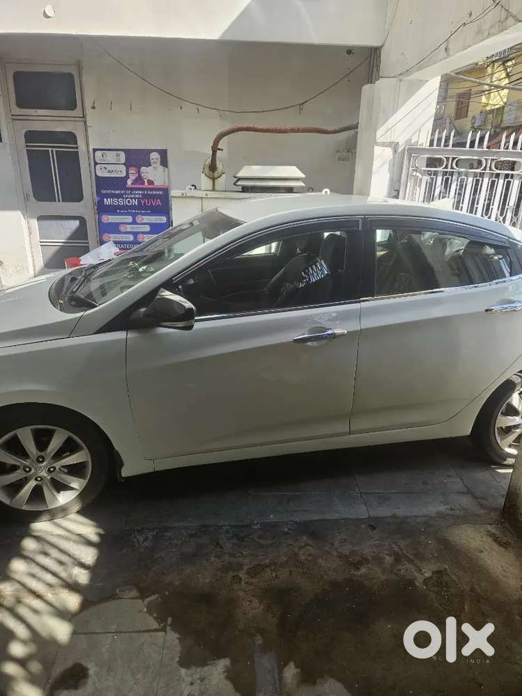 Hyundai Verna 2011 Diesel Manual