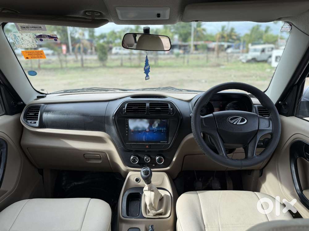 Mahindra Tuv 300 T4 Plus, 2016, Diesel