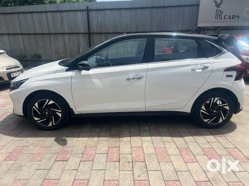 Hyundai New I20 1.2 Asta (o) Ivt, 2022, Petrol