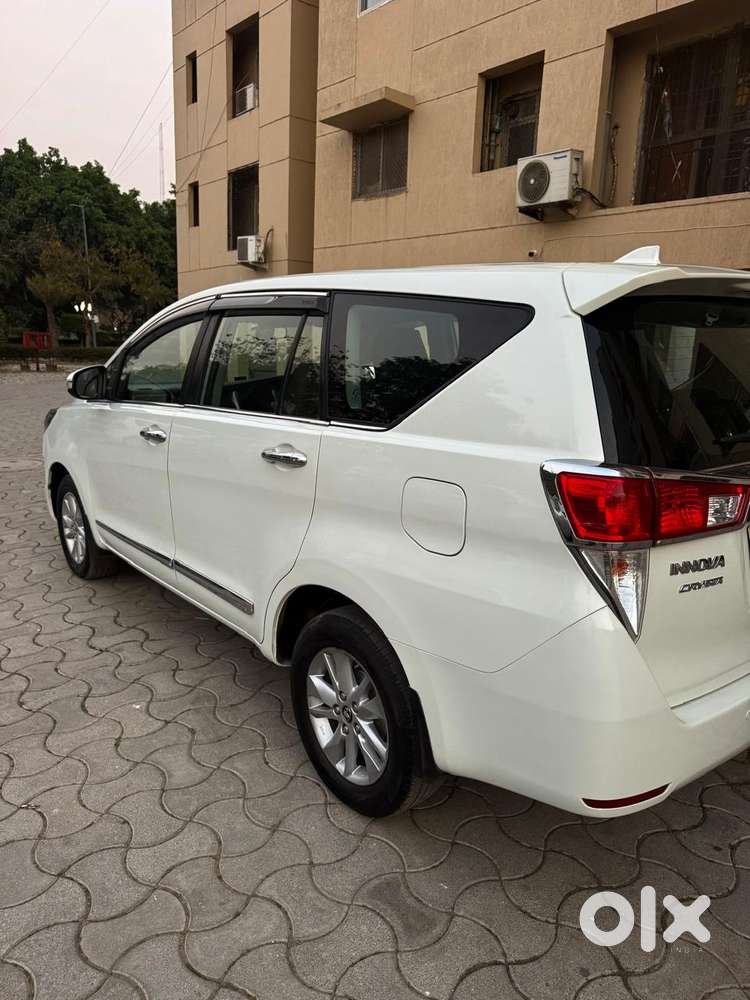 Toyota Innova Crysta Zx 2.4 Diesel 7 Seater, 2017, Diesel