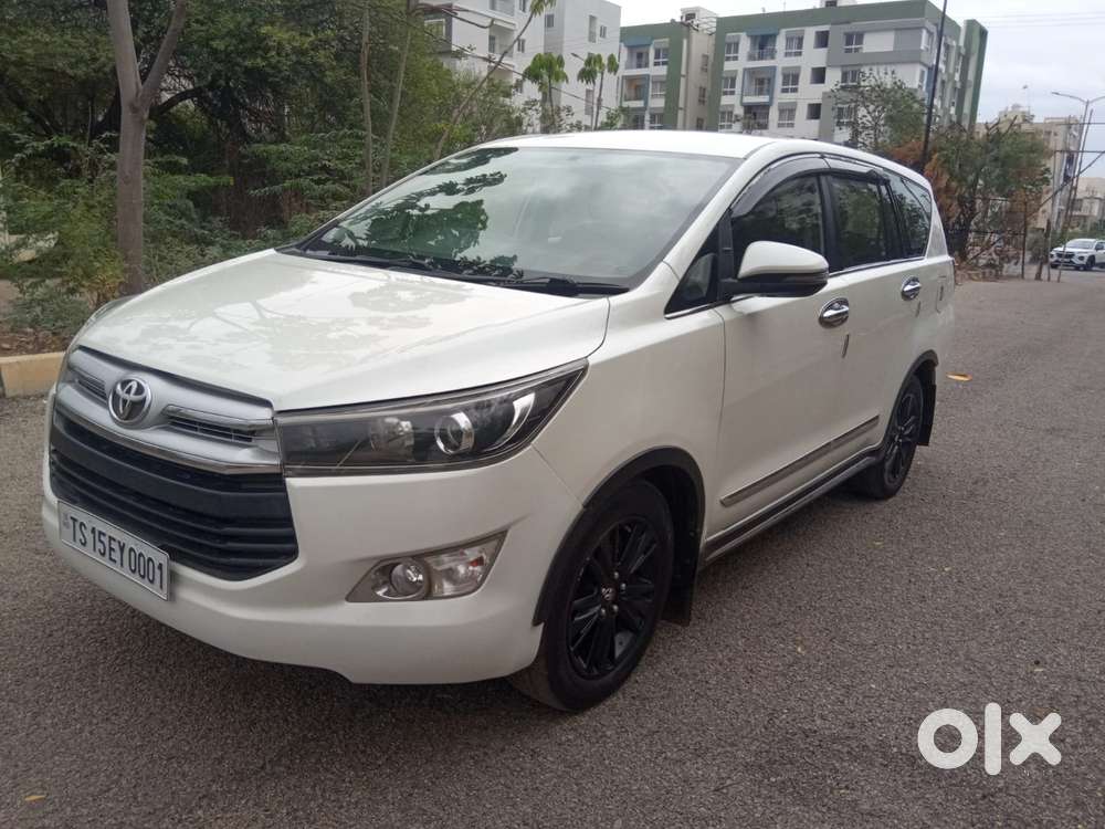 Toyota Innova Crysta Touring Sport 2.4 Mt, 2019, Diesel