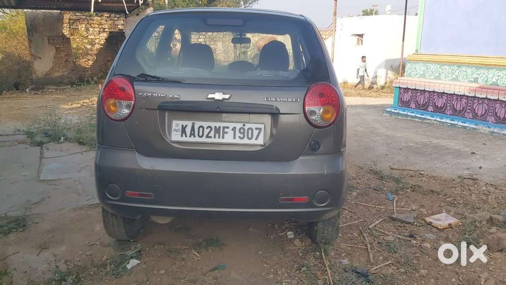Chevrolet Spark Petrol 2011