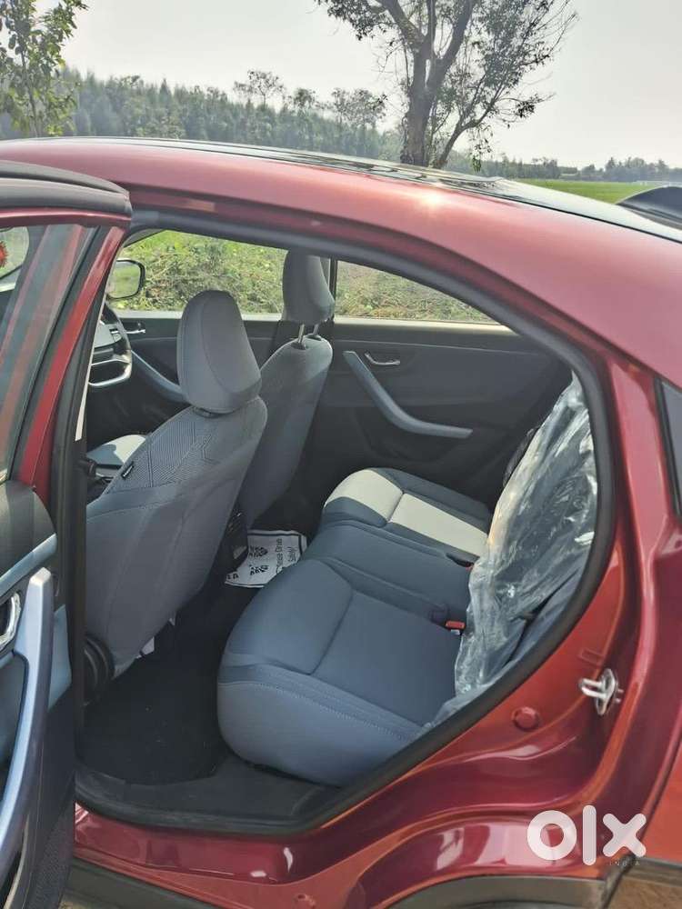 Tata Curvv 2025 Petrol 4000 Km Driven