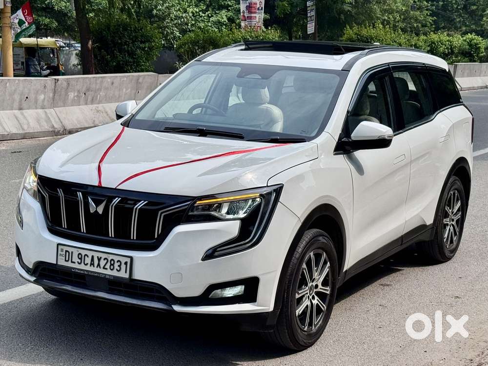 Mahindra Xuv700 2.0 Ax 7 Petrol Mt Str, 2022, Petrol