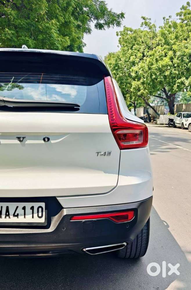 Volvo Xc40 D4 Momentum, 2021, Petrol