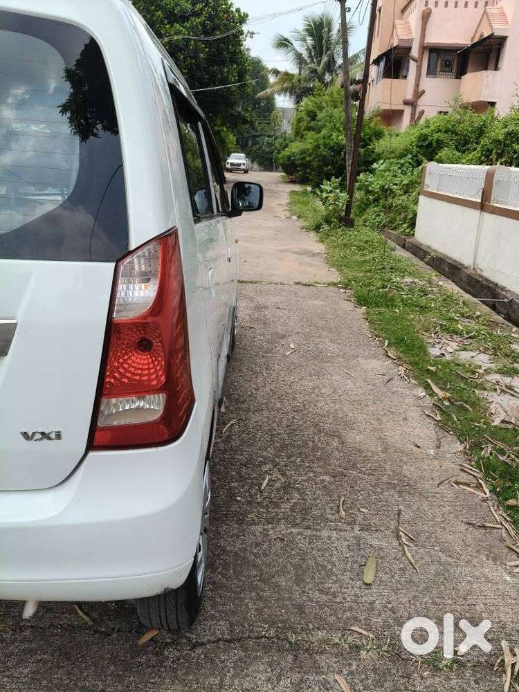 Maruti Suzuki Wagon R 1.0 Vxi (o), 2018, Petrol