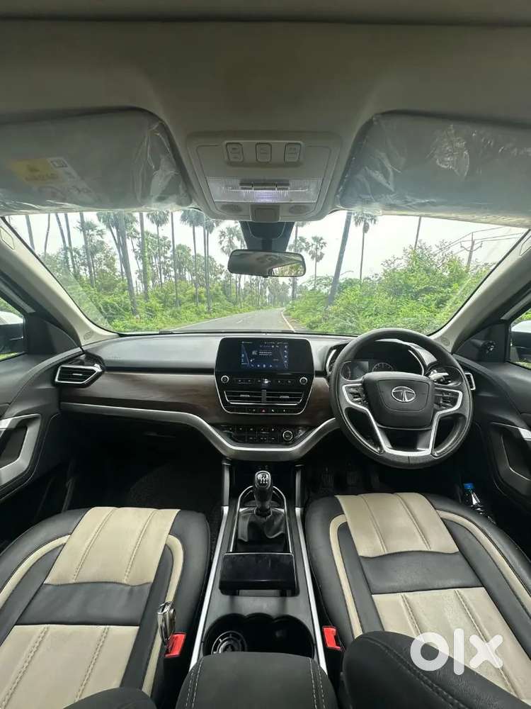 Tata Harrier Xt+ Sunroof
