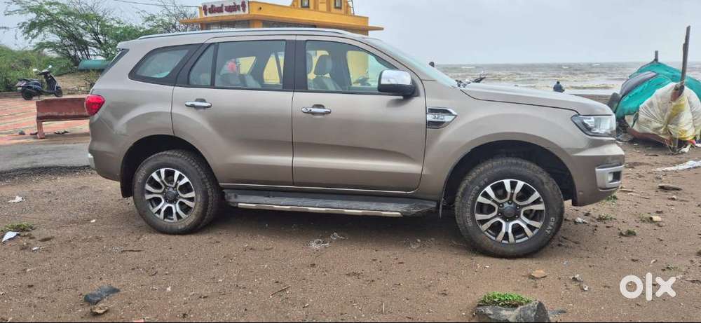 Ford Endeavour 3.2 Titanium Plus 4x4 At