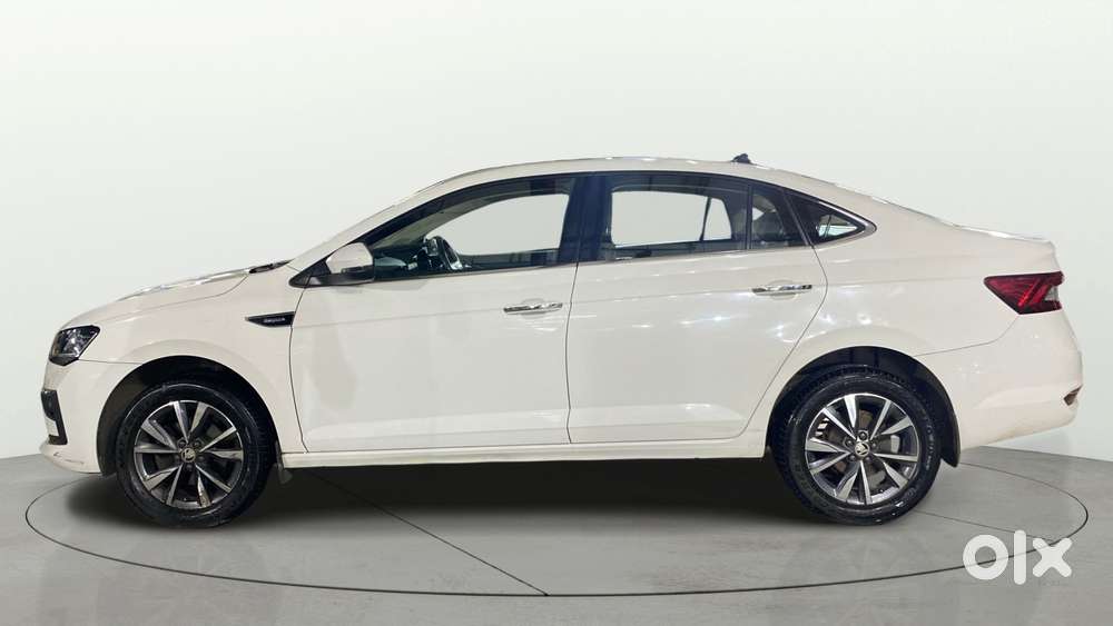 Skoda Slavia 1.0 Tsi Style At, 2023, Petrol