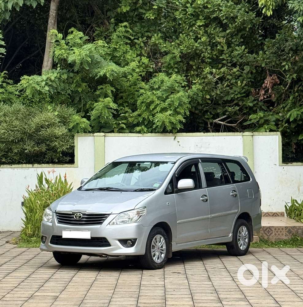 Toyota Innova 2.5 G (diesel) 8 Seater, 2012, Diesel