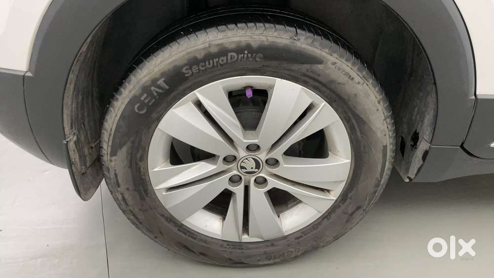 Skoda Kushaq 1.0 Tsi Ambition, 2022, Petrol