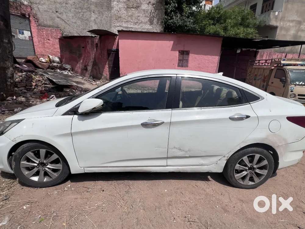 Hyundai Verna 2012 Best Interior Good Condition Interior
