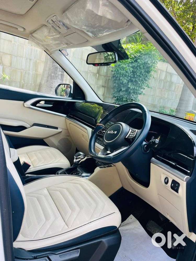 Kia Carens Luxury (o)1.5 Diesel At 7 Str, 2022, Diesel