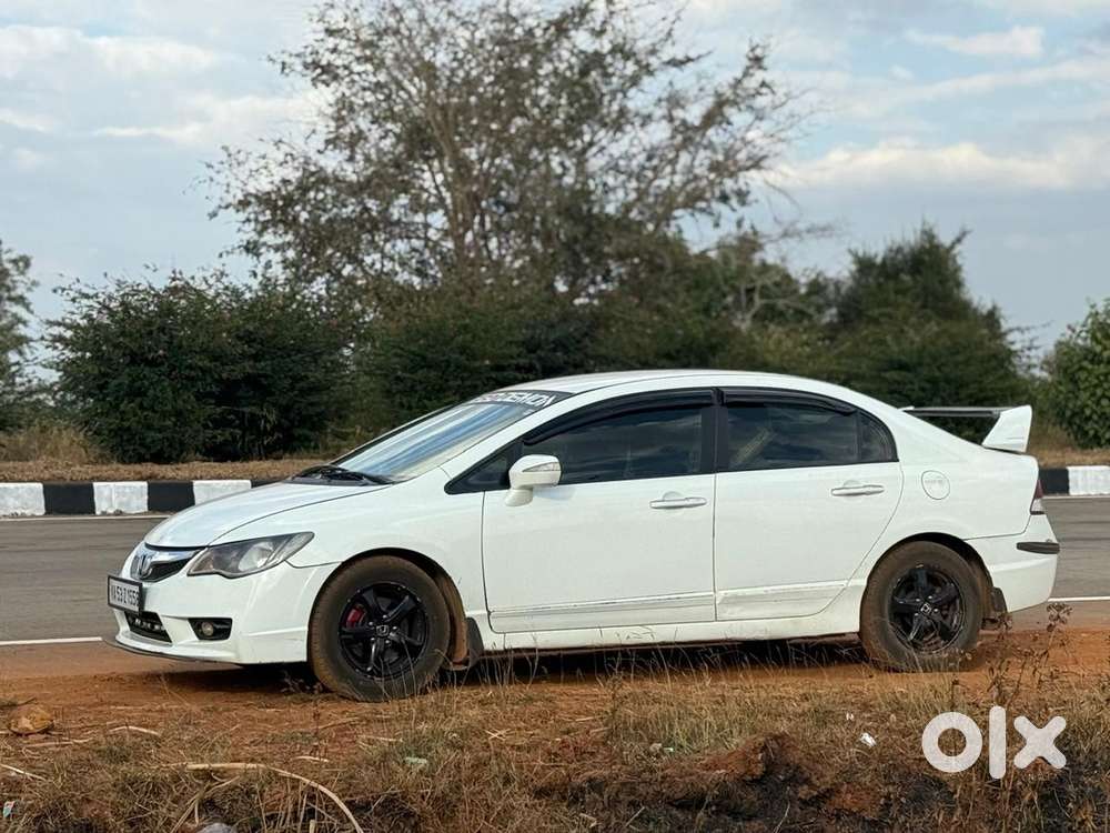 Honda Civic Hybrid 2011