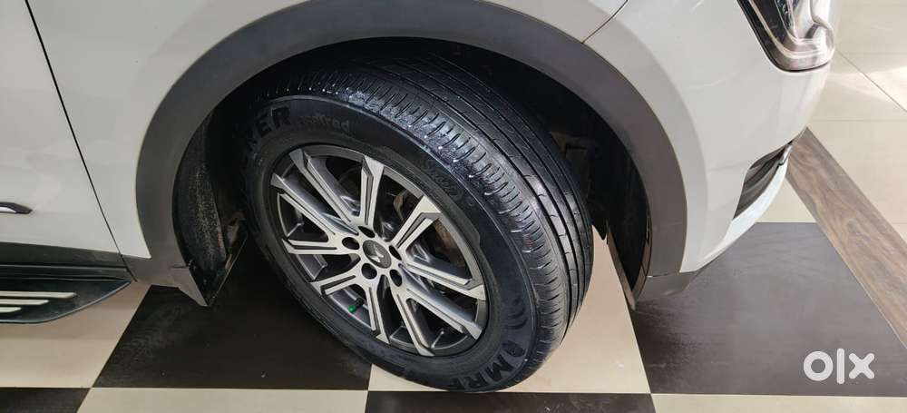 Mahindra Xuv700 2.0 Ax 7 Petrol At Luxury Pack Str, 2023, Petrol