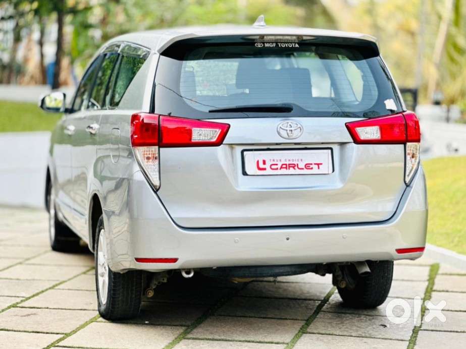 Toyota Innova Crysta 2.8 Gx At, 2017, Diesel
