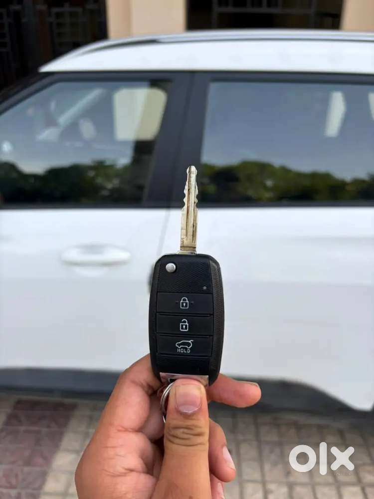 2023 Kia Carens Prestige 7 Str 1st Owner