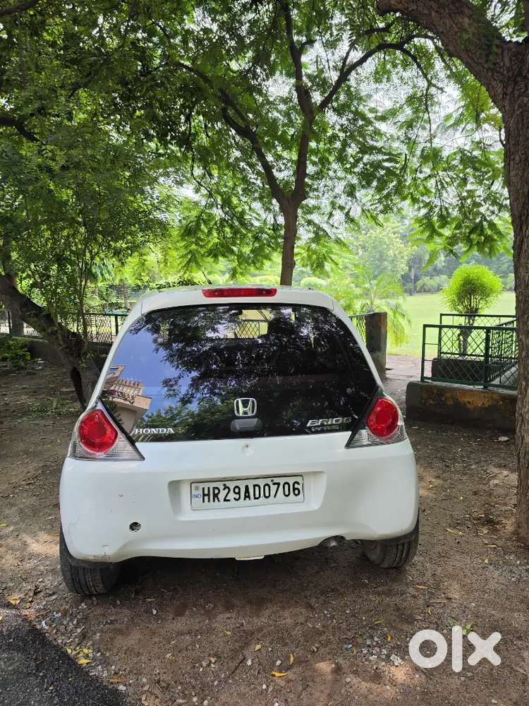 Honda Brio Mt 2012