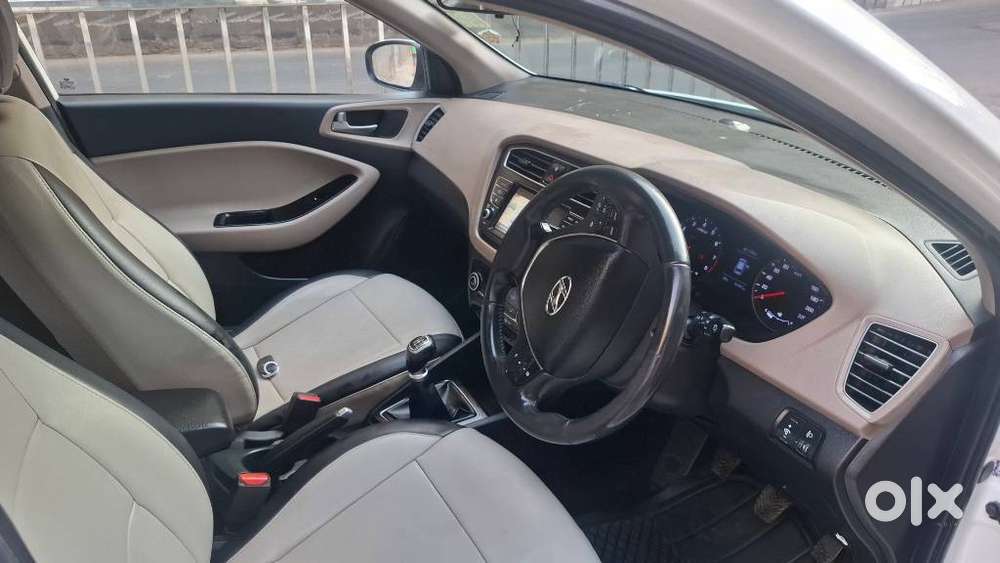 Hyundai I20 Asta (o) 1.2 Mt, 2019, Petrol