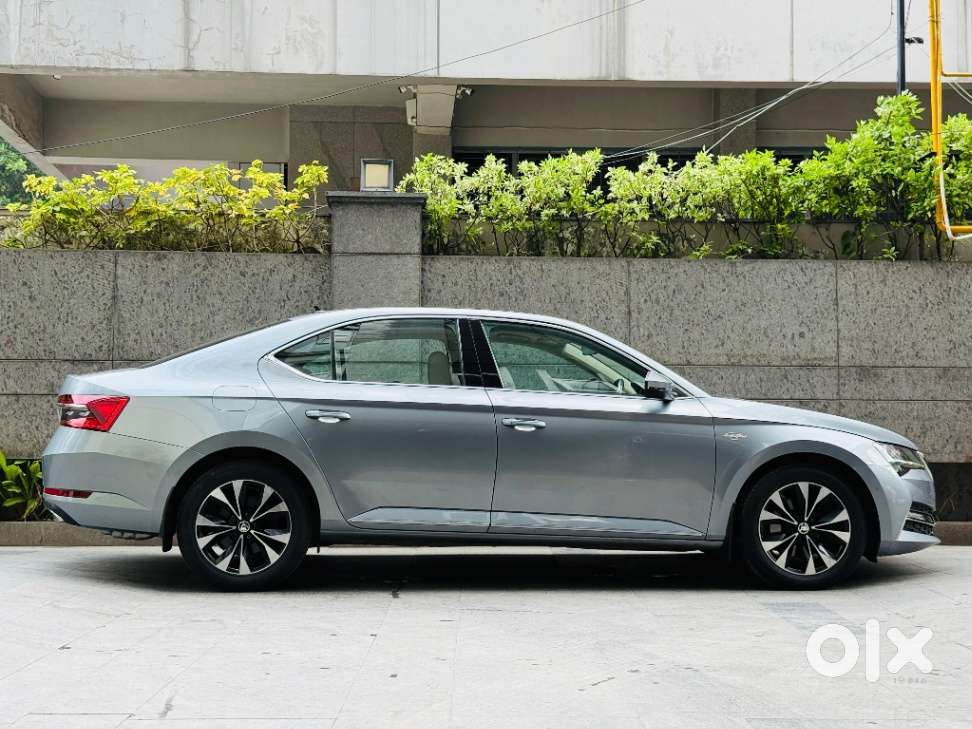 Skoda Superb 2.0 L&k Tsi At, 2021, Petrol