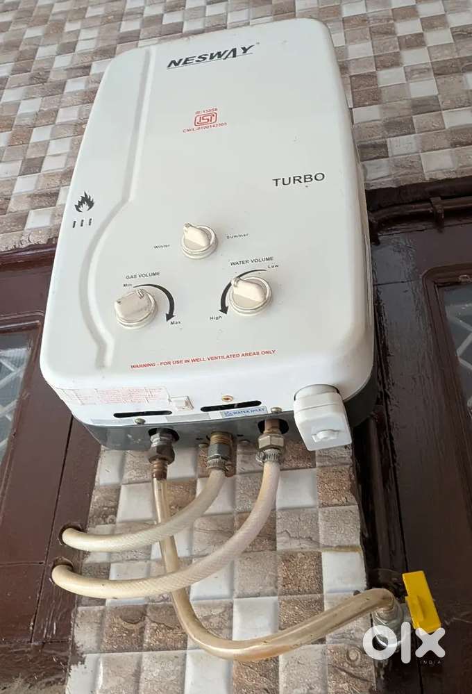 3-Year-Old Gas Geyser ; Excellent Condition | Almost Brand New