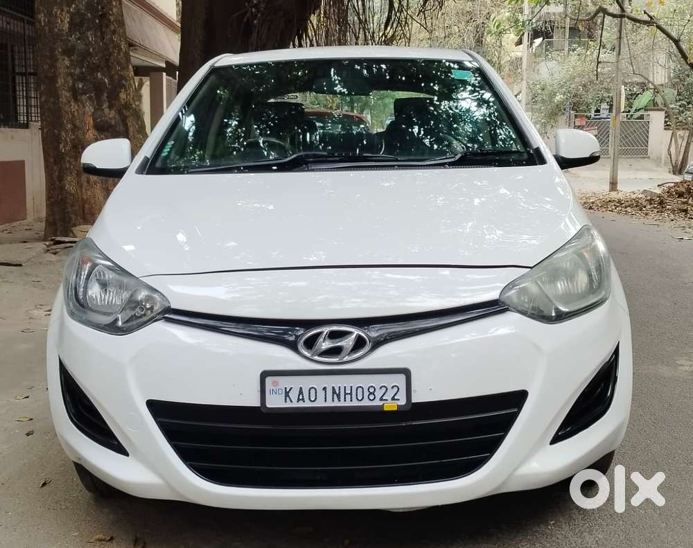 Hyundai I20 Petrol Cvt Magna Executive, 2013, Petrol